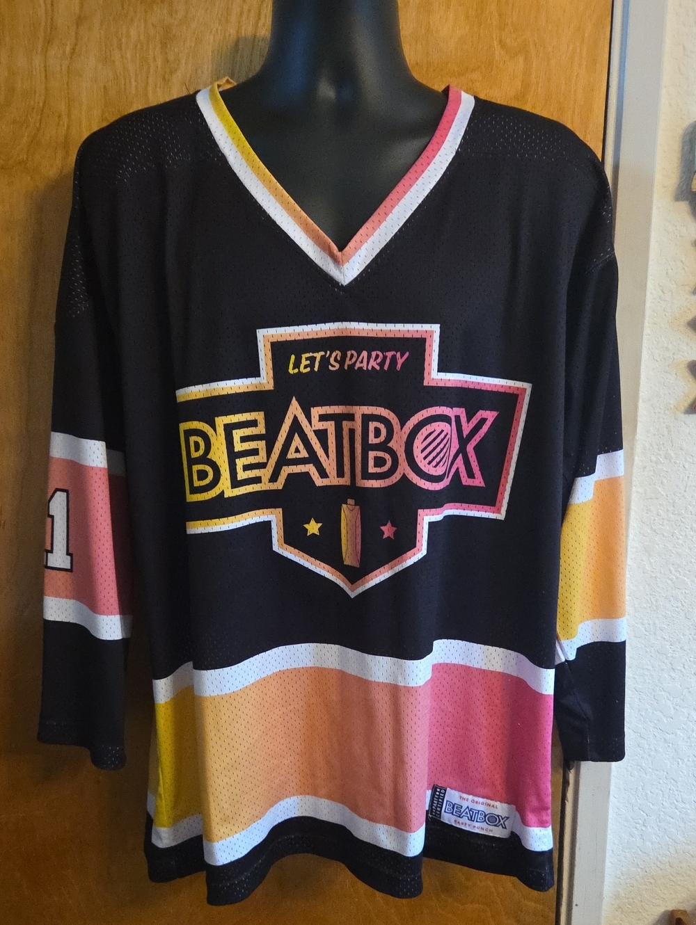 Beatbox Drink Promotional Hockey Jersey Size Large.  Rare Item!
